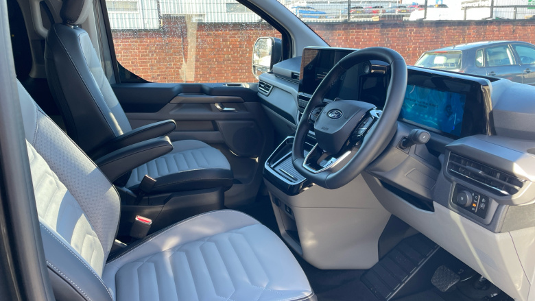 Ford Tourneo Custom 340 L1 Electric Rwd 160kW 65kWh H1 Titanium X 8 seater Auto